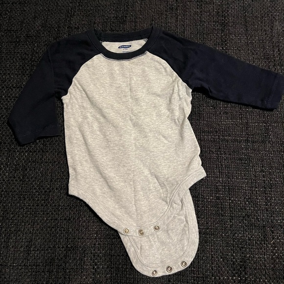 Old Navy: 3 piece set! - Picture 2 of 5